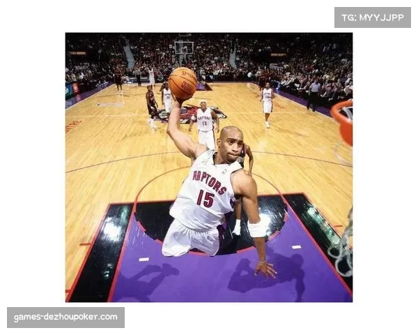 NBA全明星扣篮大赛，新科扣篮王致敬文斯·卡特经典动作